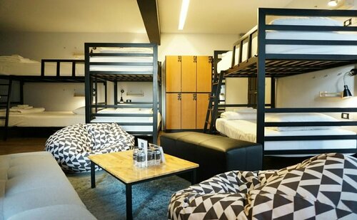 STrips the Poshtel - Hostel
