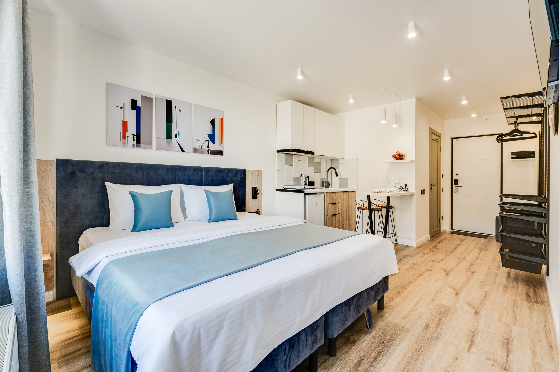 Фото отеля 1