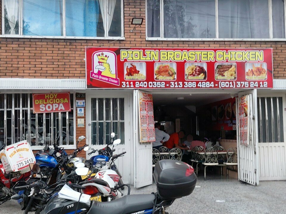 Restaurant Piolín Broaster Chicken, Bogota, photo