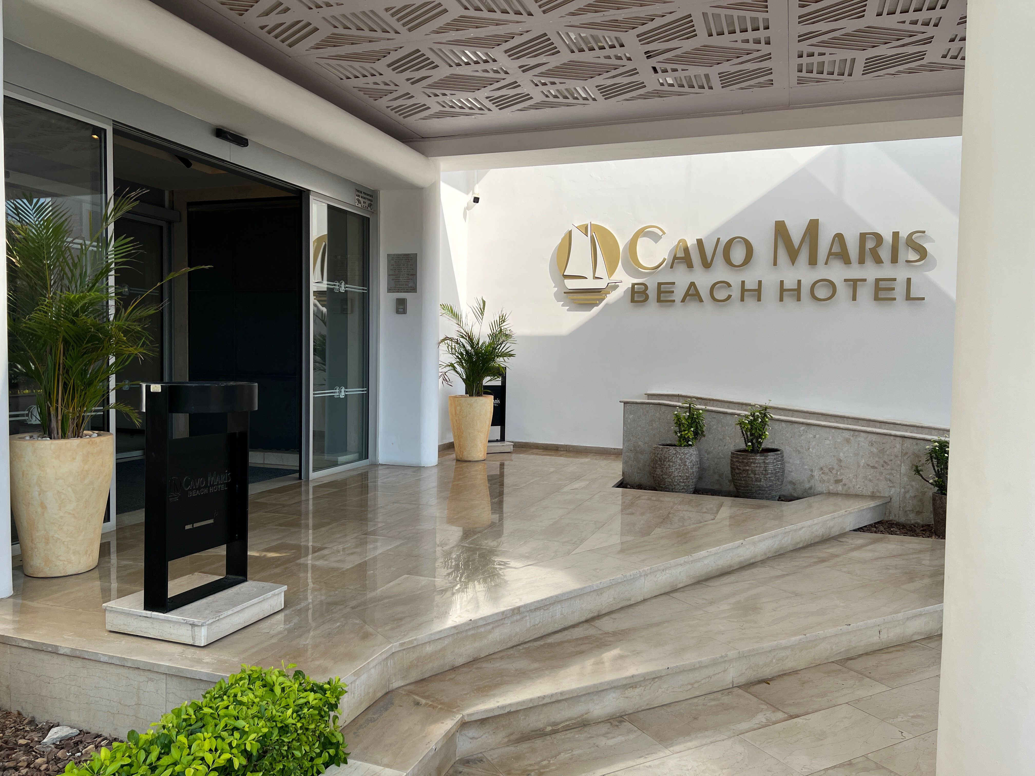Фото Cavo Maris Beach Hotel