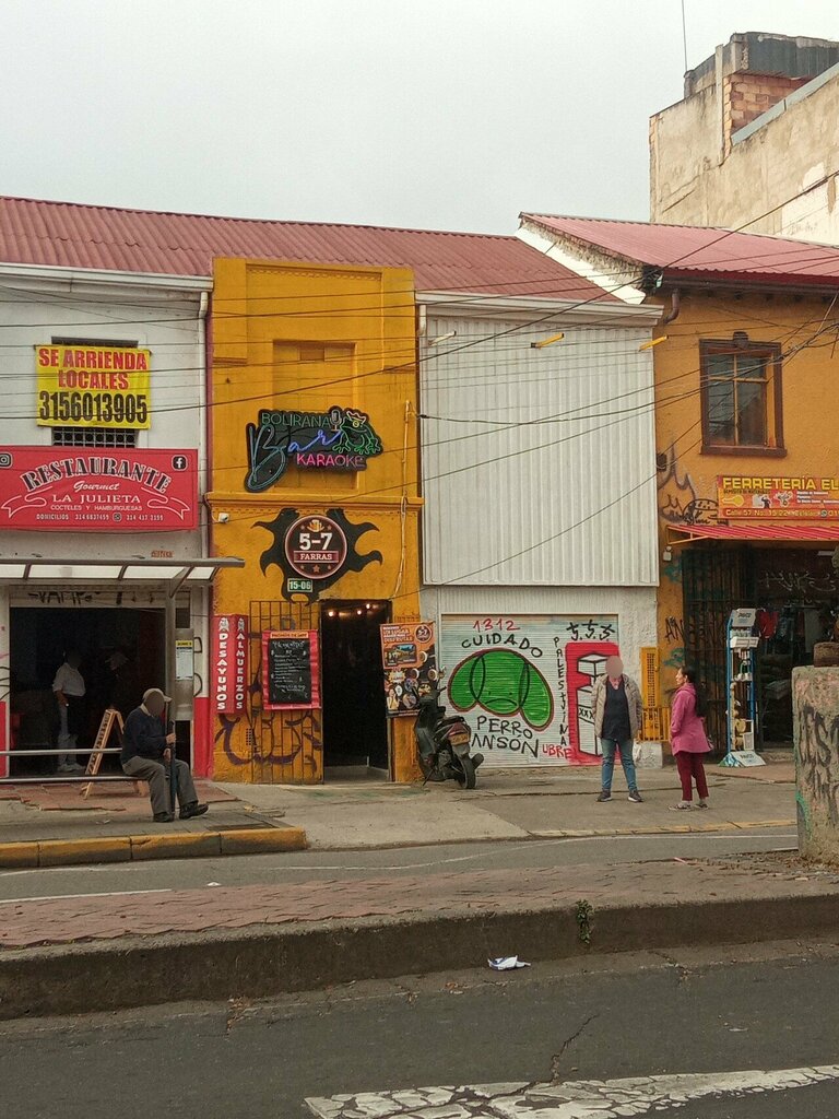 Bar, pub 5-7 Farras, Bogota, photo