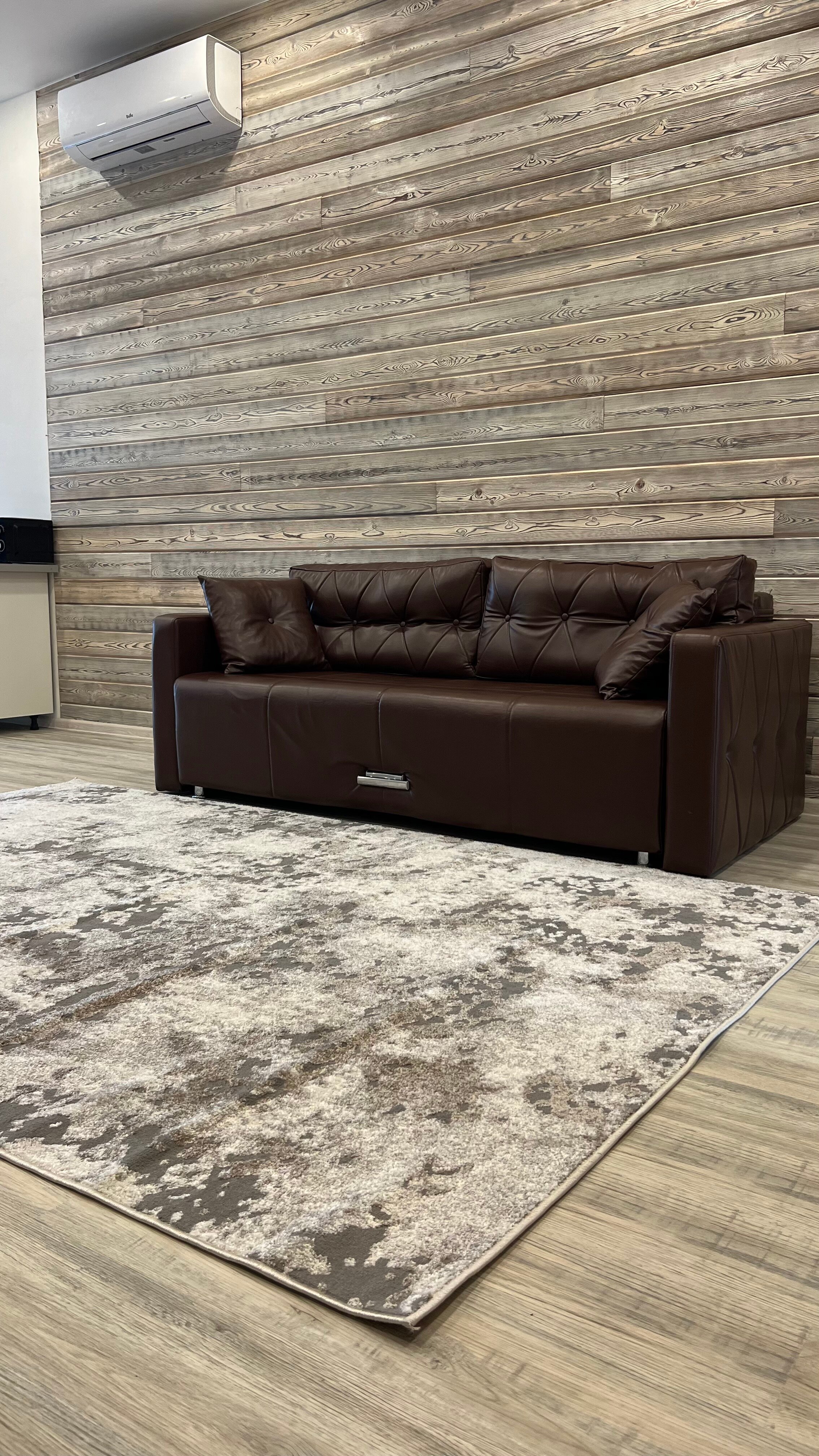 Фото Салана