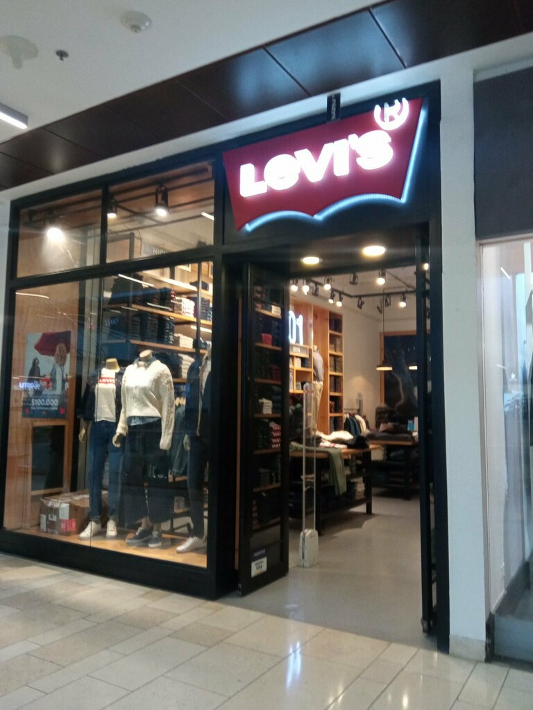 Clothing store Levi's, Bogota, photo
