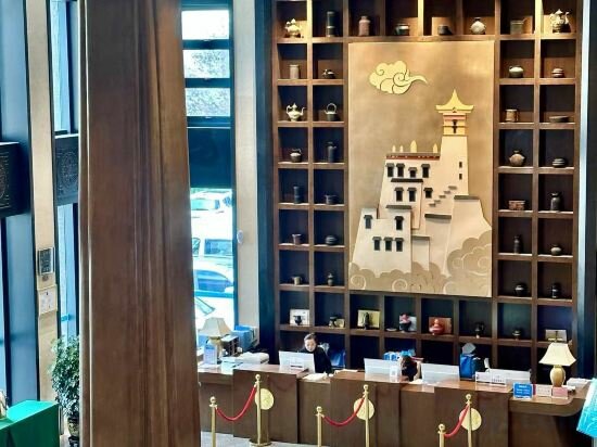 Hotel Lhasa ZeDang Hotel Potala Palace, Lhasa, photo