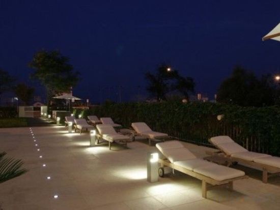 Фото Le Rose Suite Hotel