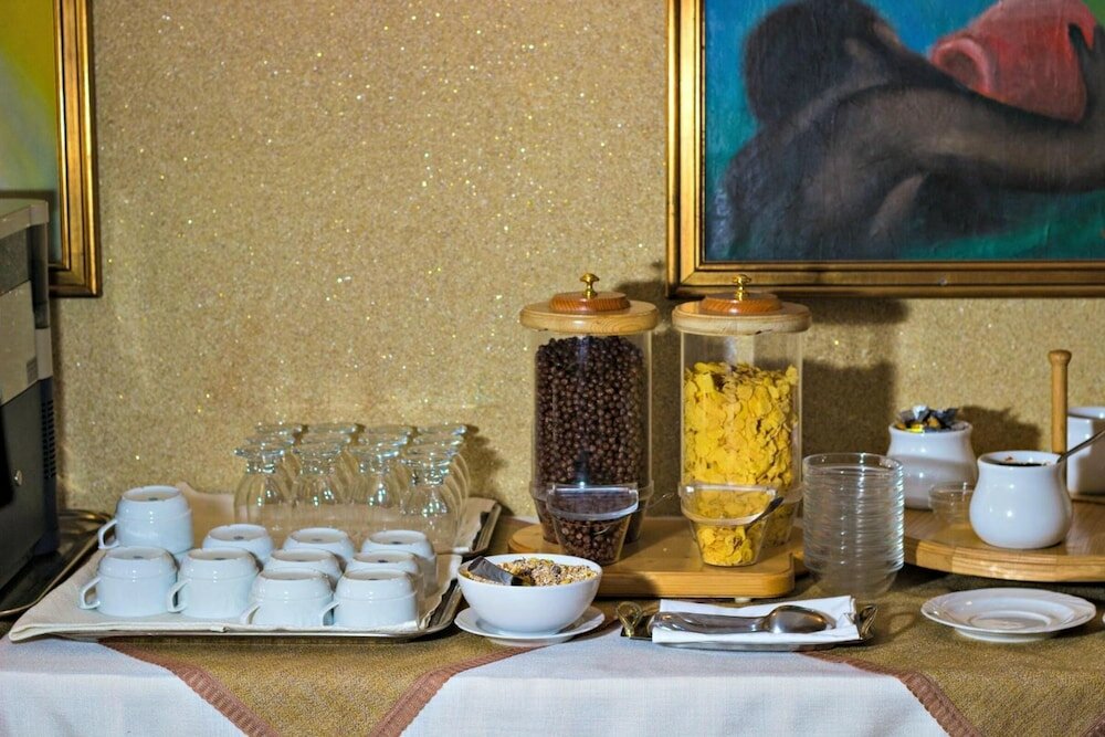 Фото Hotel Molnár