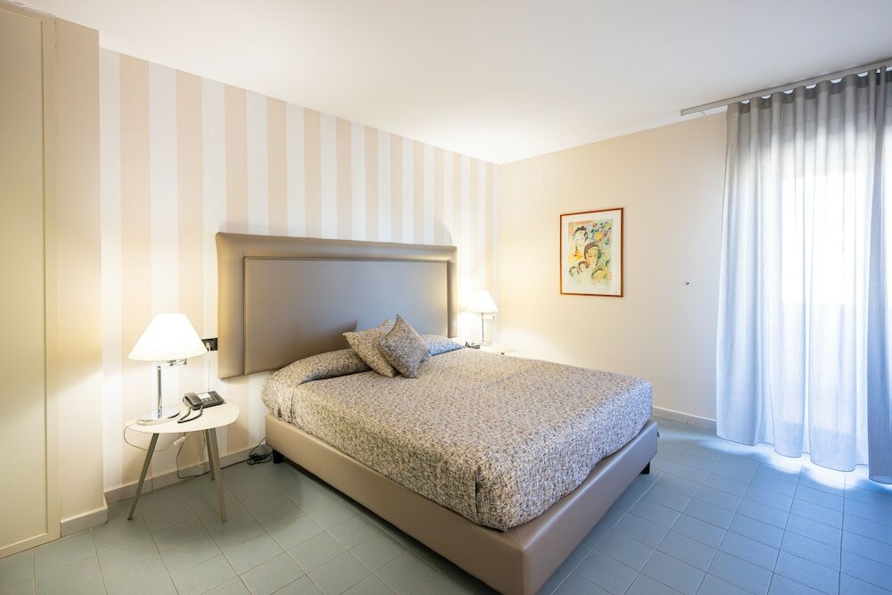 Фото Albergo Athenaeum