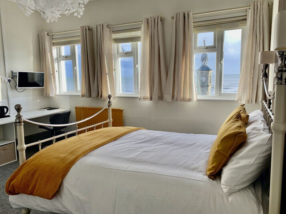 Фото The Waterfront Inn