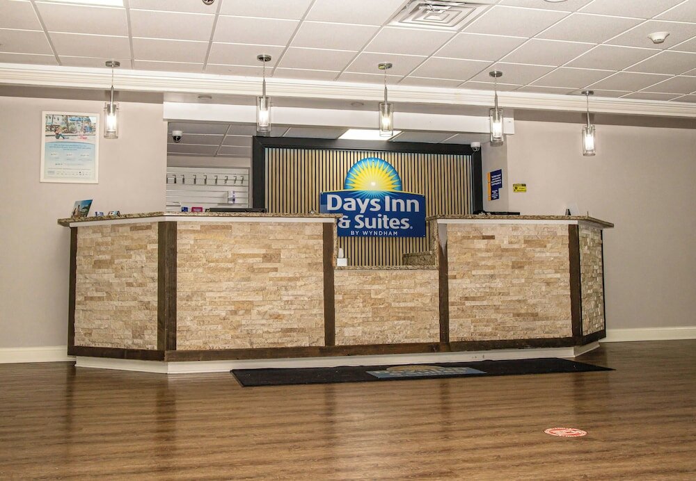Фото Days Inn and Suites by Wyndham Hammond, In