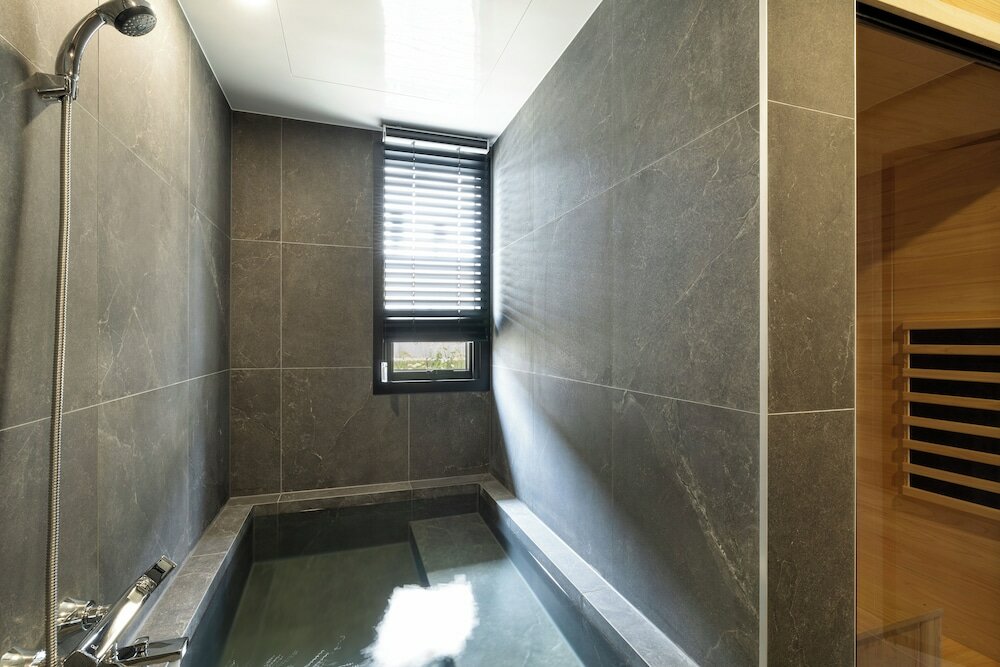 Фото H-avenue Hotel Seomyeon Station