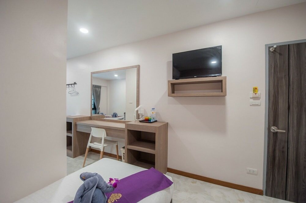 Фото The Moon Night Hotel