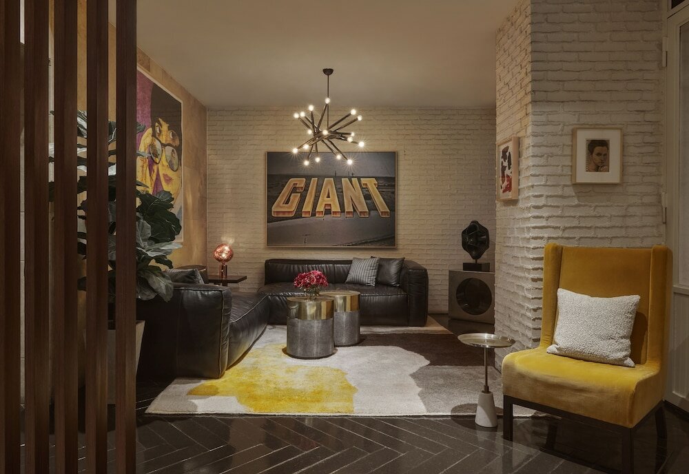 Фото Sixty Beverly Hills