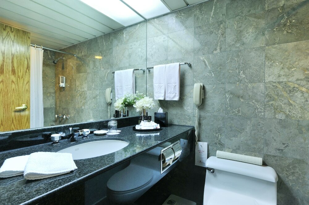 Фото The Kimberley Hotel