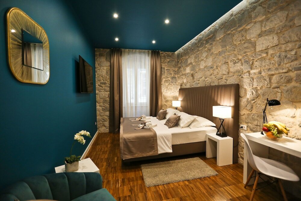 Фото Riva Luxury Rooms