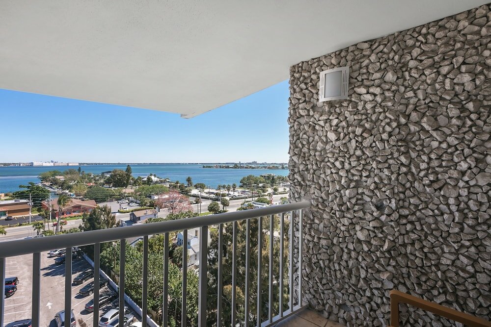 Фото Bellwether Beach Resort