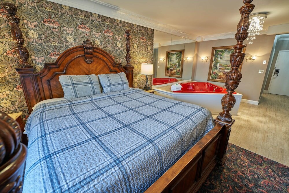 Фото Hyannis Plaza Hotel