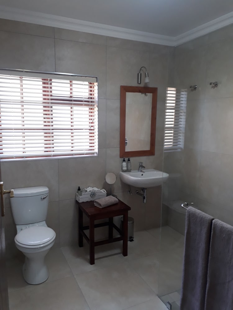 Фото 17 on Bird Guest House