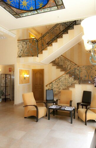 Внешний вид отеля Hotel Abadía Camino Santiago в Бургосе, фото 5