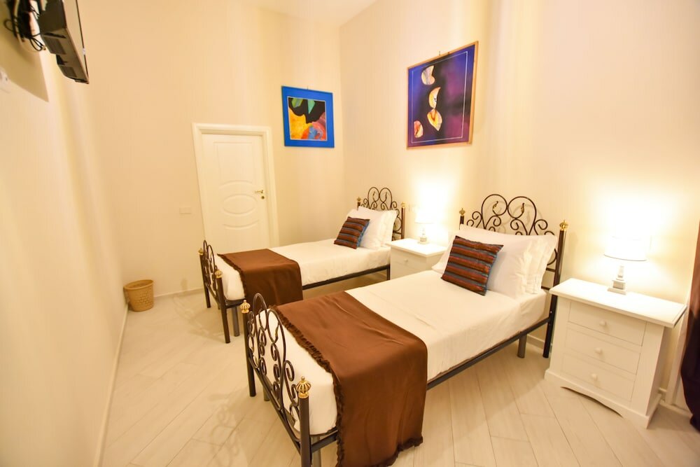 Фото Domus Borbonica