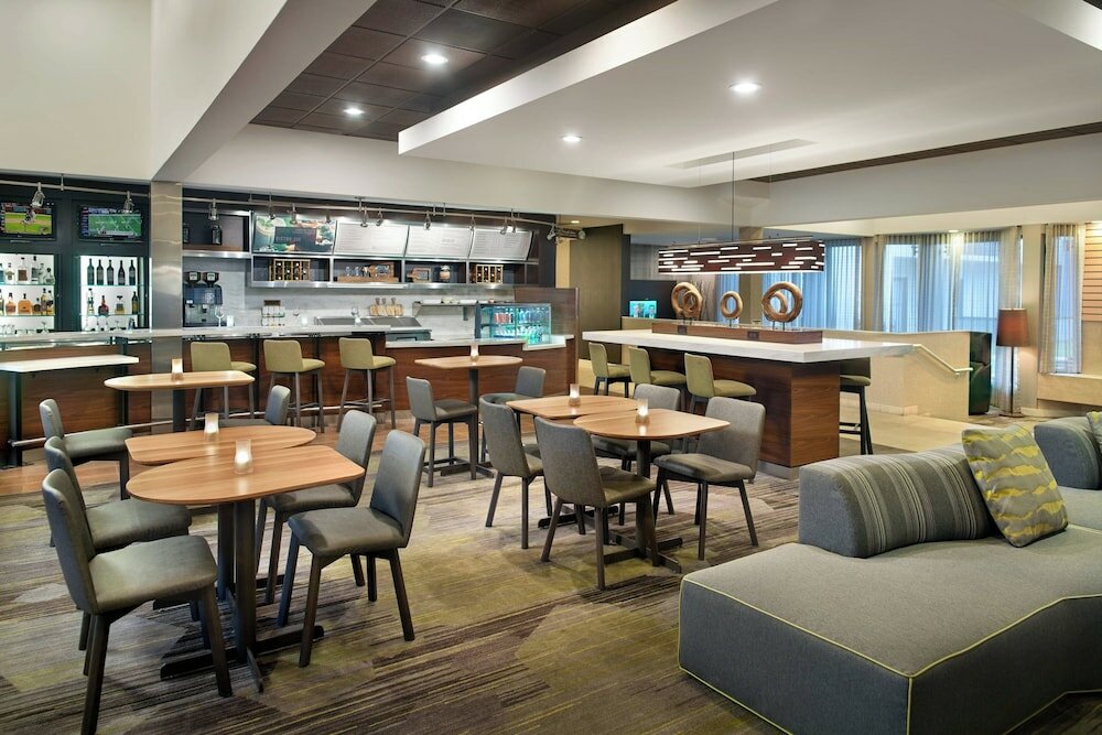 Фото Courtyard by Marriott Charlotte Southpark
