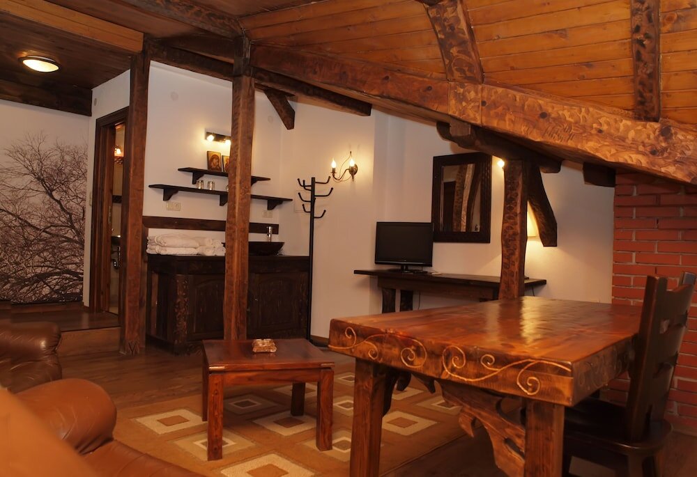 Фото Momini Dvori Boutique Hotel