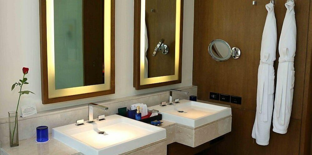 Фото The Oberoi Gurgaon