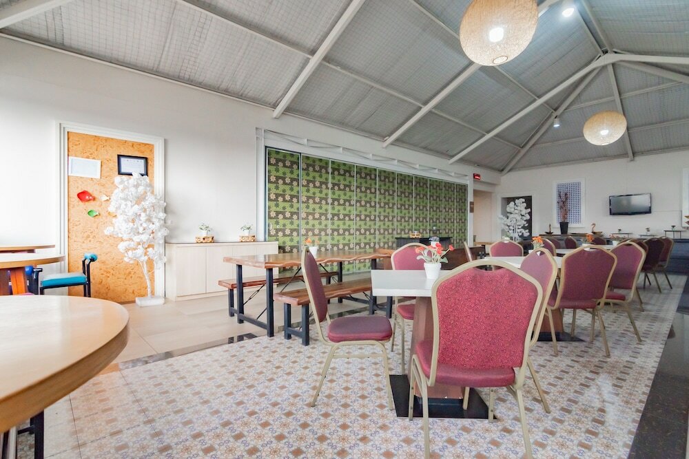 Фото RedDoorz Premium near Bandung Station