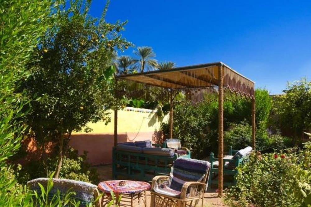 Фото Al Baeirat Hotel