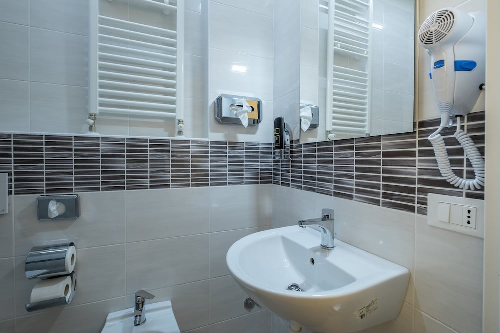 Фото Hotel Giumer