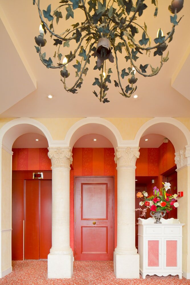 Фото Hotel Delambre