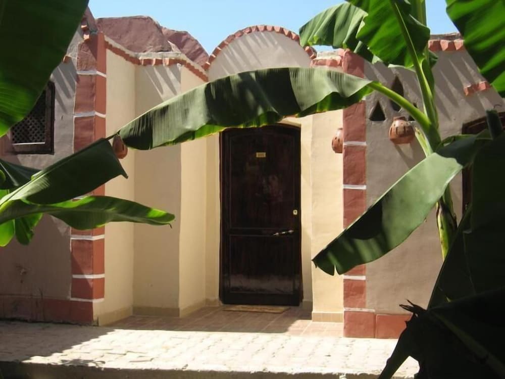 Фото Al Baeirat Hotel