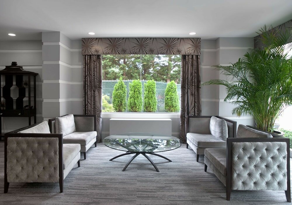 Фото State Plaza