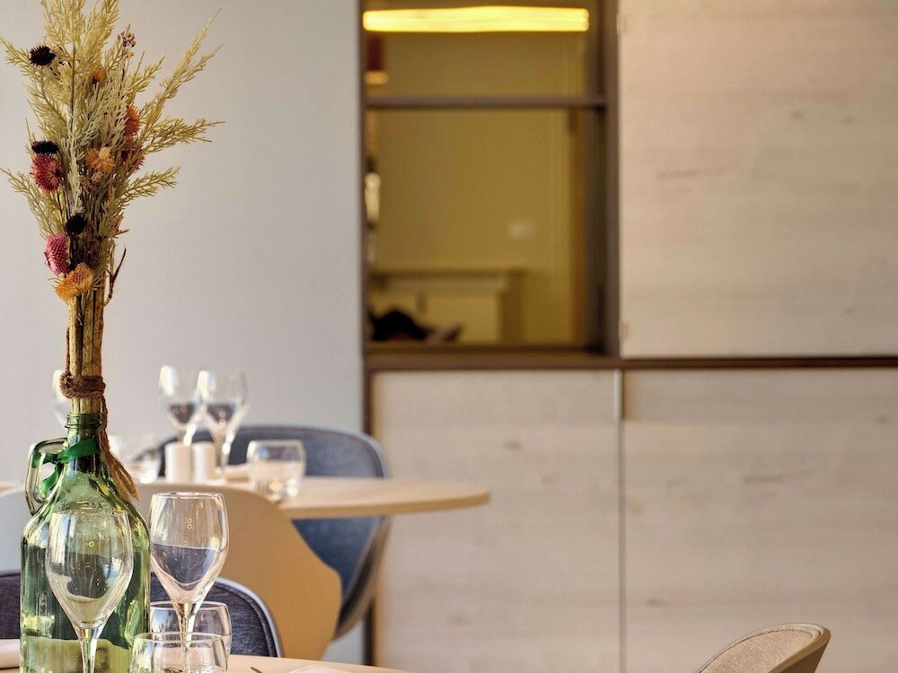 Фото Mercure Montpellier Centre Comédie Hotel