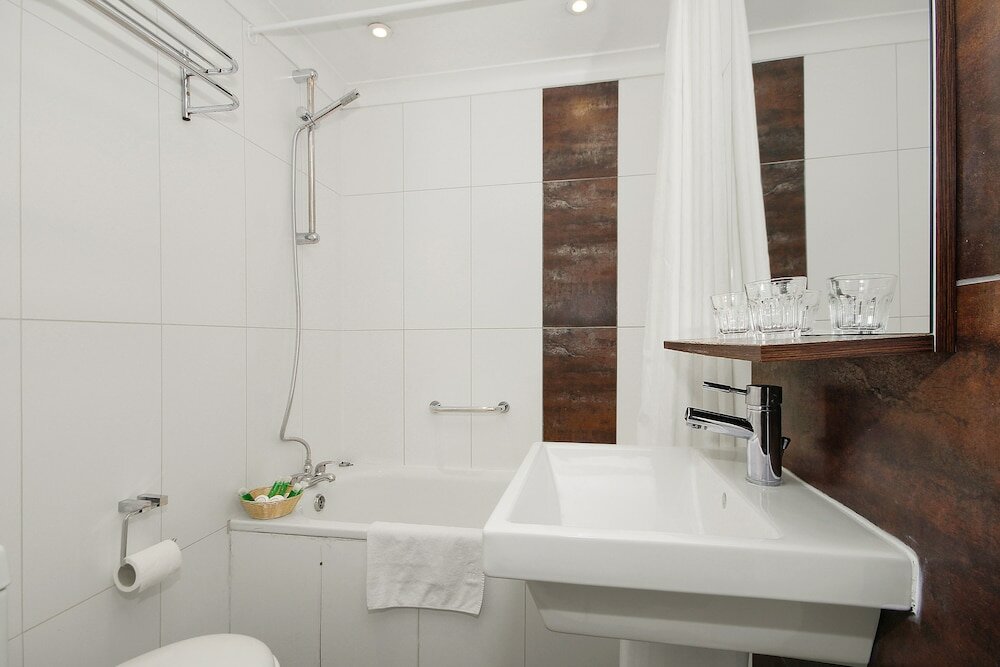 Фото Kingsway Park Hotel at Park Avenue