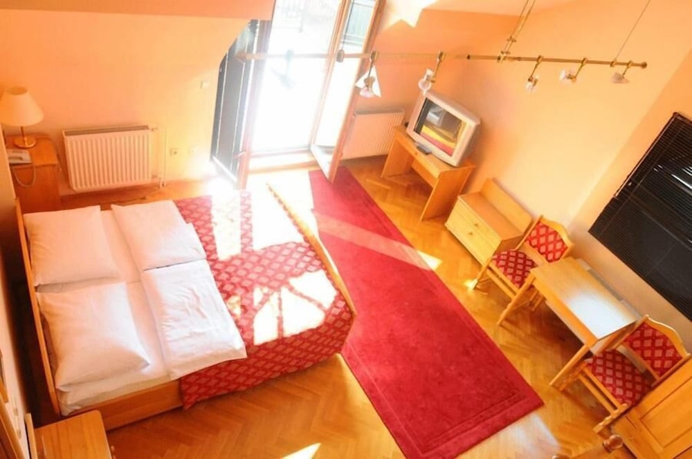 Фото Hotel Vienna