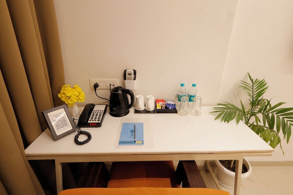 Фото Hotel Varuna