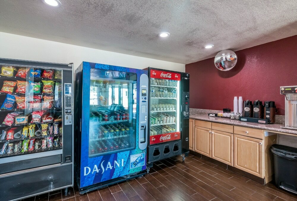 Фото Red Roof Inn Palmdale/Lancaster