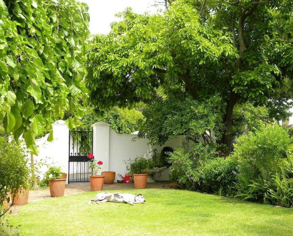 Фото Applegarth B and B and Self Catering Studios