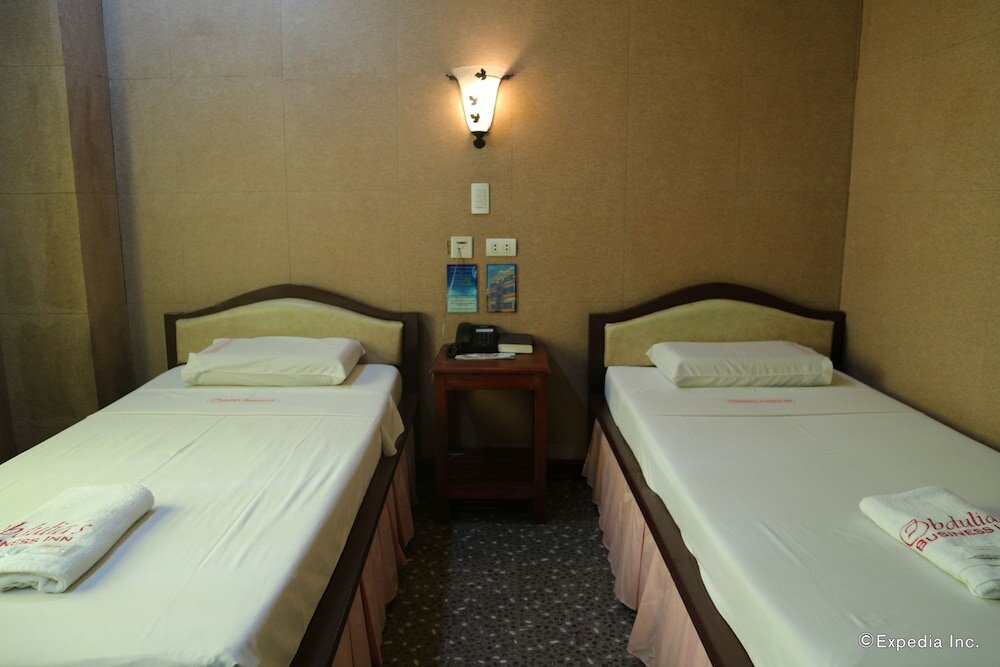 Фото Obdulia's Business Inn