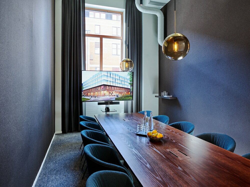 Фото Home Hotel Tapetfabriken