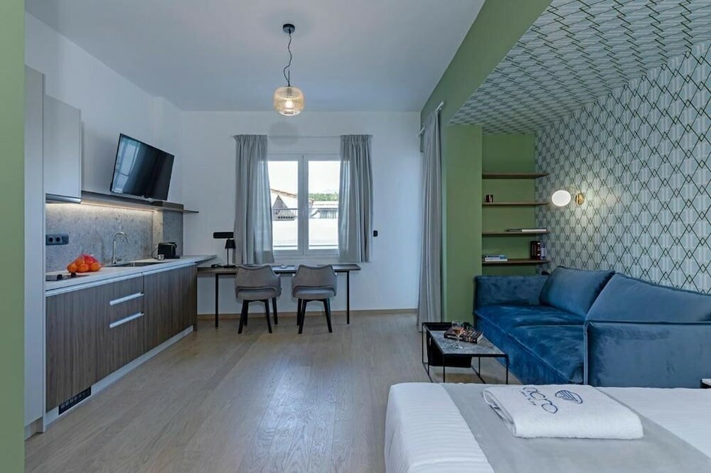 Фото Acro Urban Suites