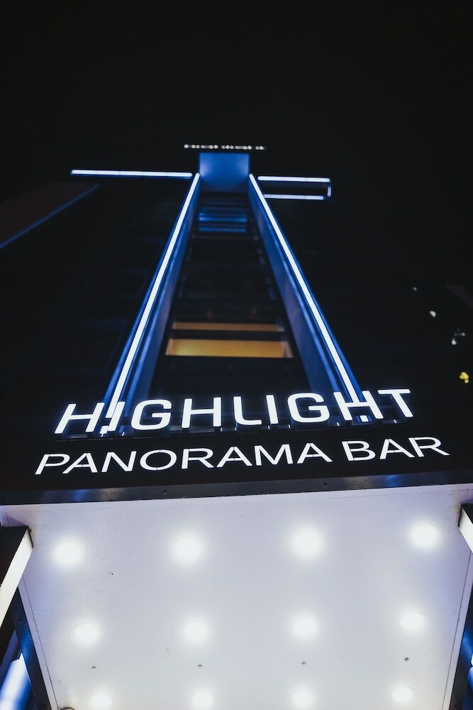 Фото Hotel Vier Jahreszeiten Lübeck