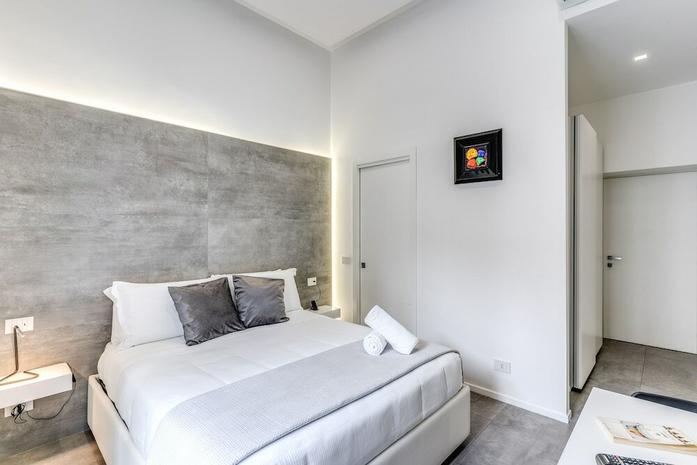 Фото Gallery Suite Naples