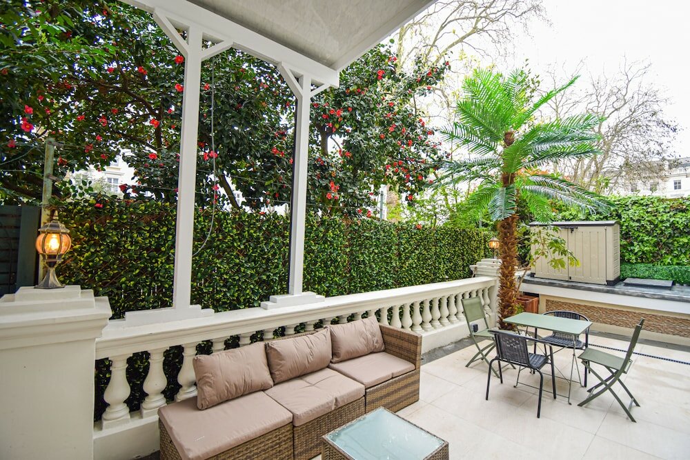 Фото Pembridge Palace Hotel