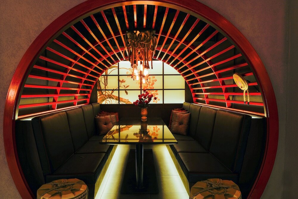 Фото Grand Mercure Bangkok Atrium