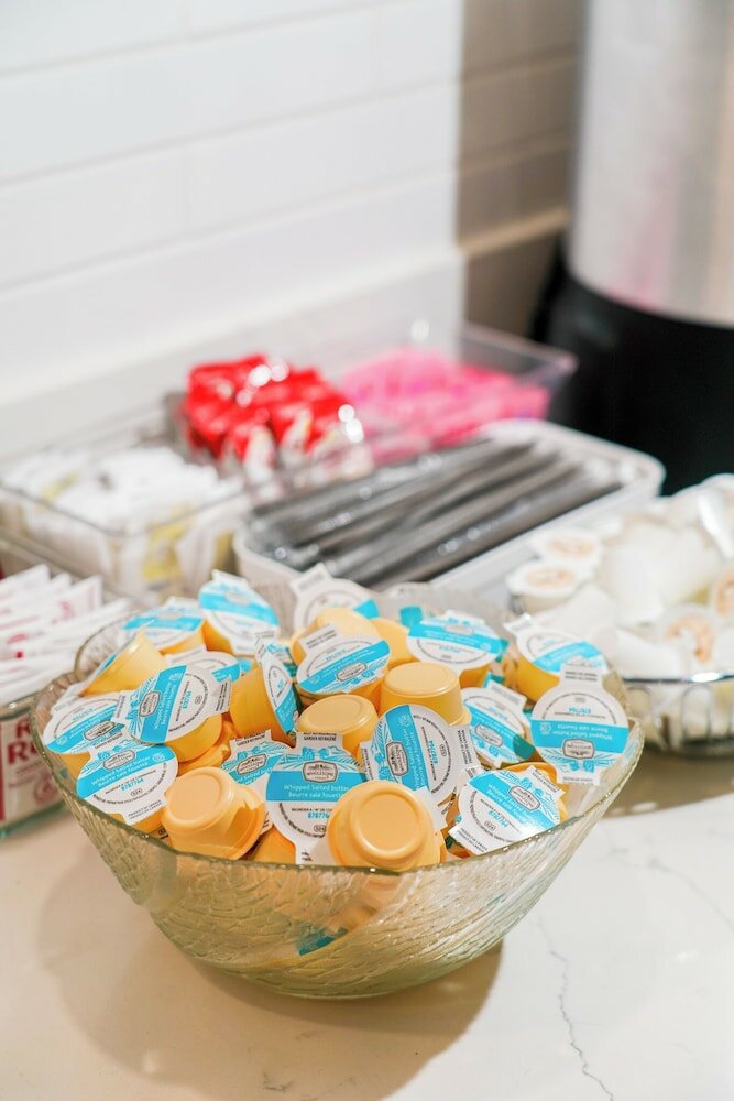 Фото West Edmonton Mall Inn