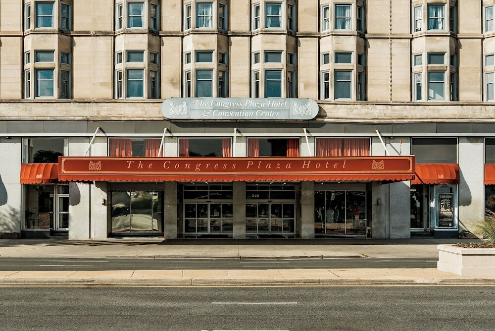 Фото The Congress Plaza Hotel & Convention Center