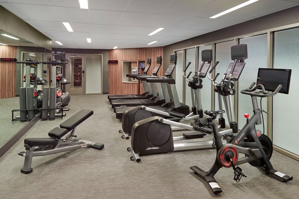 Фото Courtyard by Marriott Washington, DC/Foggy Bottom