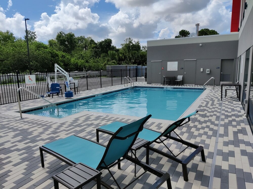 Фото Avid Hotels Melbourne Viera, an Ihg Hotel