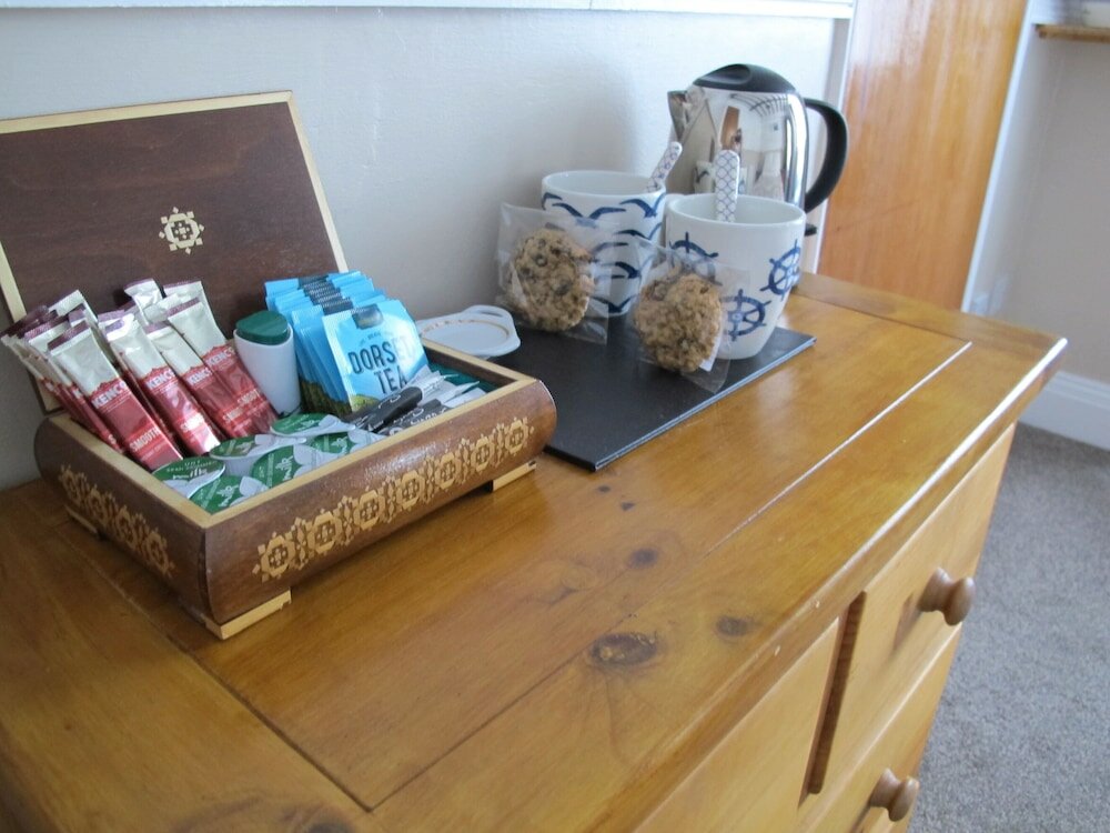 Фото Stone's Throw Guesthouse